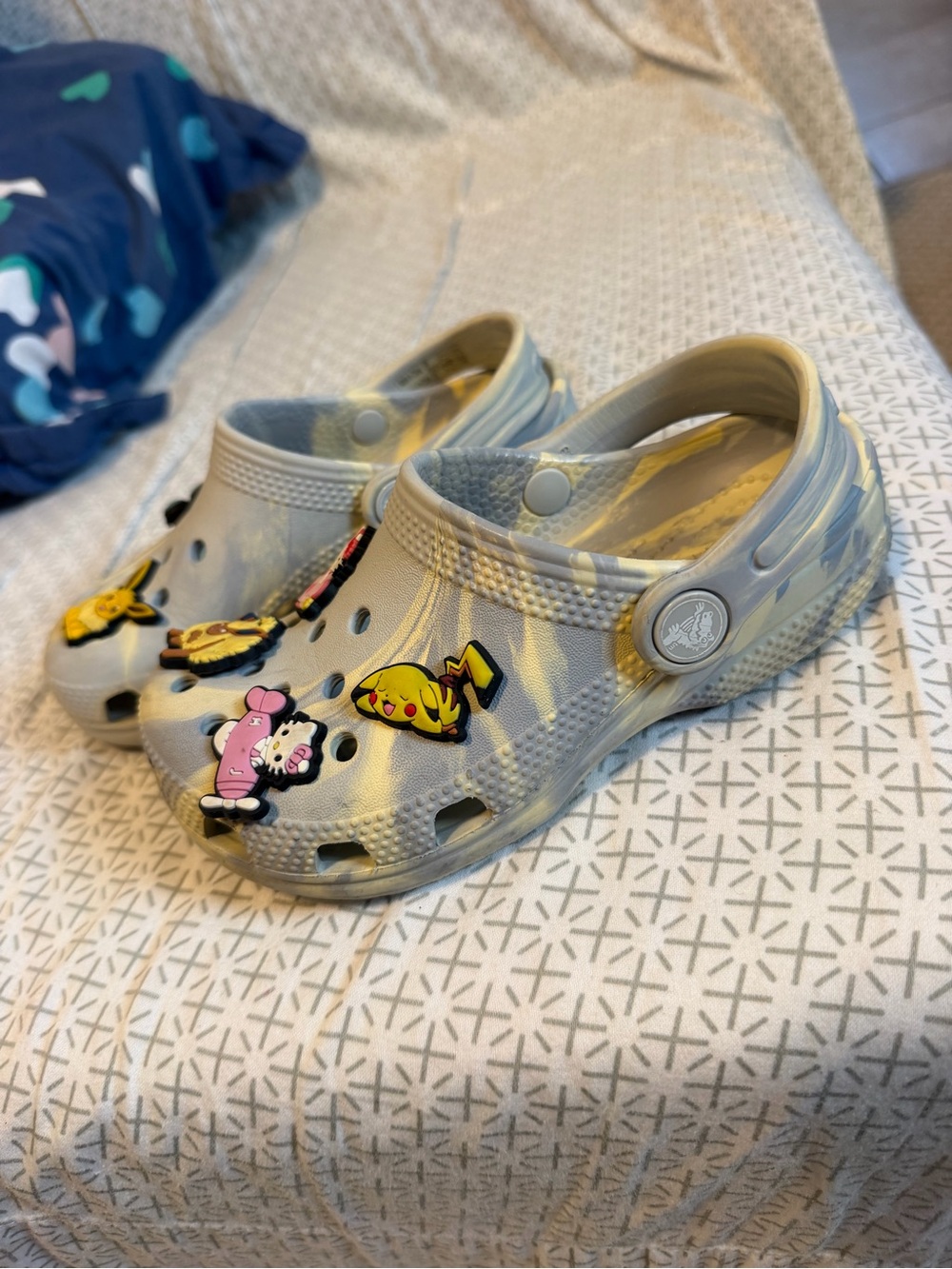 Crocs Light Gray Tie-Dye Marble Clog Shoes with Various Jibbitz